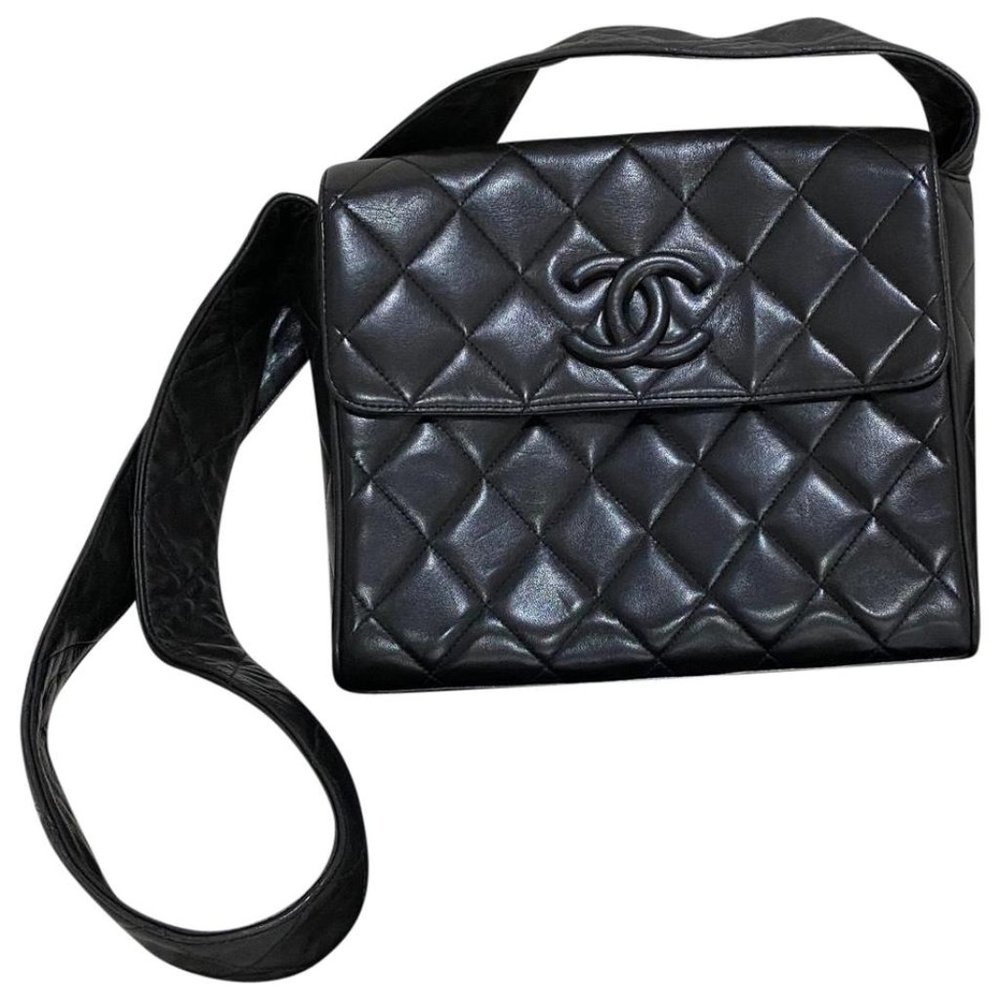 Vintage Quilted Black Lambskin Shoulder Bag